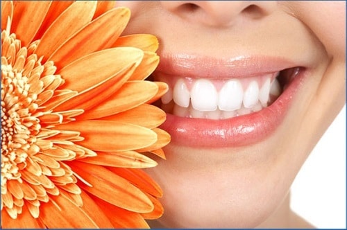 Bọc răng sứ cho răng hô - giải pháp hoàn hảo cho nụ cười xinh